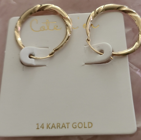 14K Gold Stamped 14K1 inch diameter - about the size of a quarter 2mm hollow - Picture 6 of 11